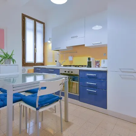 Mono Pratello Apartment *